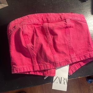 XS hot pink shirt from Zara. Never worn, still has tags